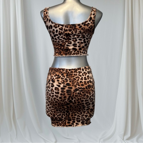 FREE 💟H&M Leopard Print Skirt Set - Picture 5 of 12